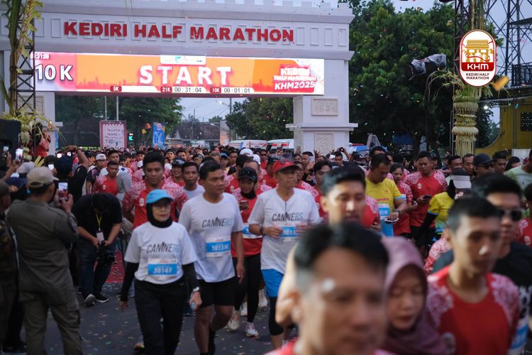 Race photo from Kediri Half Marathon 2025