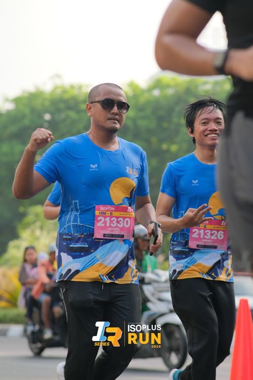 Race photo from Isoplus Run 2024 Surabaya