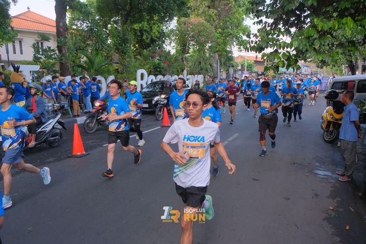 Race photo from Isoplus Run 2024 Surabaya