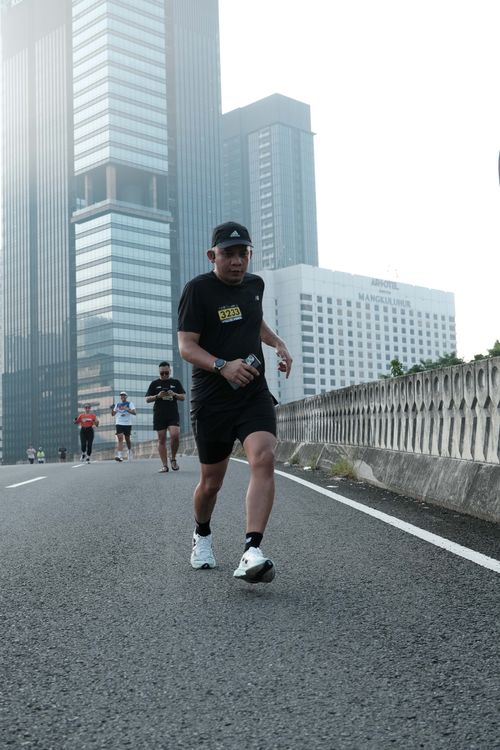 Race photo from MAKASSAR HALF MARATHON 2025 VIBES