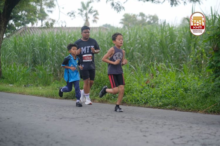 Race photo from Kediri Half Marathon 2025
