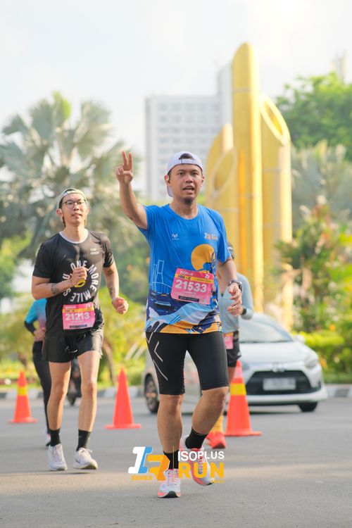 Race photo from Isoplus Run 2024 Surabaya