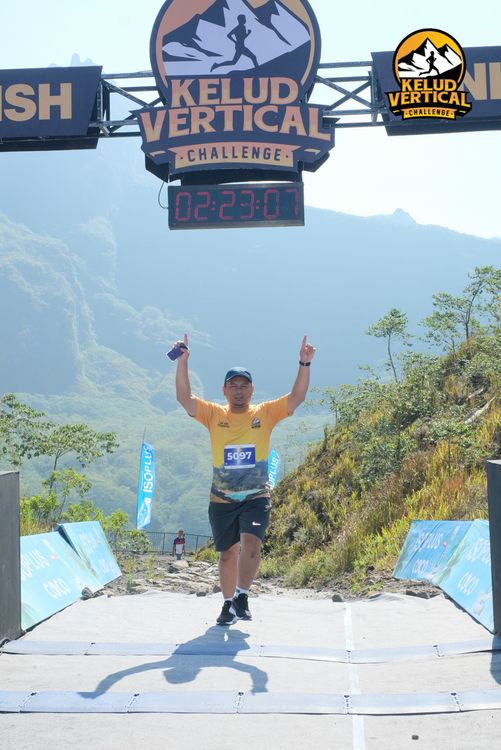 Race photo from Kelud Vertical Challenge 2024