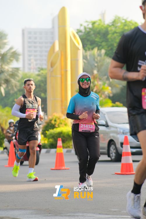 Race photo from Isoplus Run 2024 Surabaya