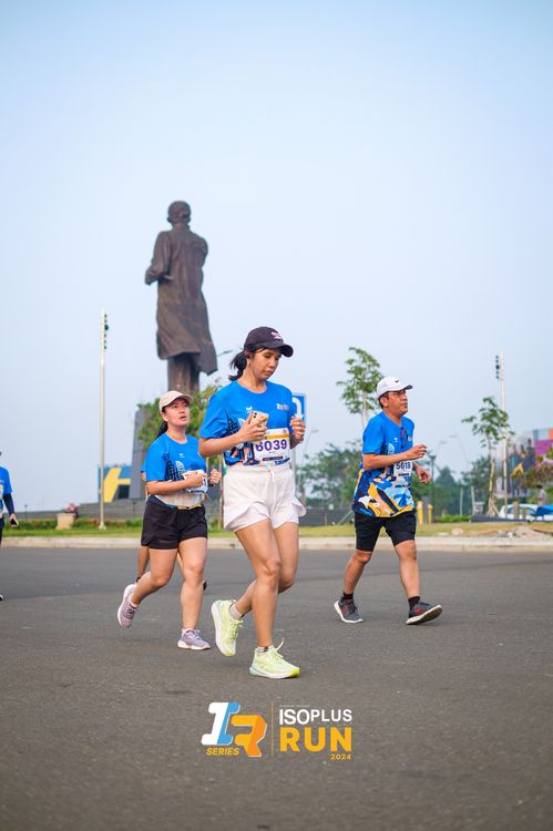 Race photo from ISOPlus Run 2024 Jakarta