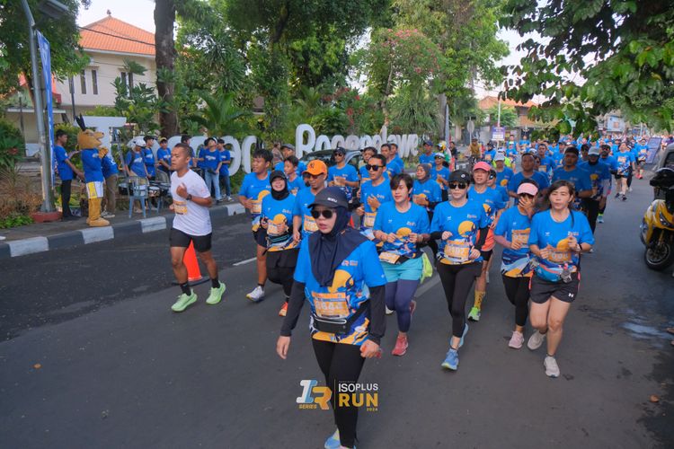 Race photo from Isoplus Run 2024 Surabaya