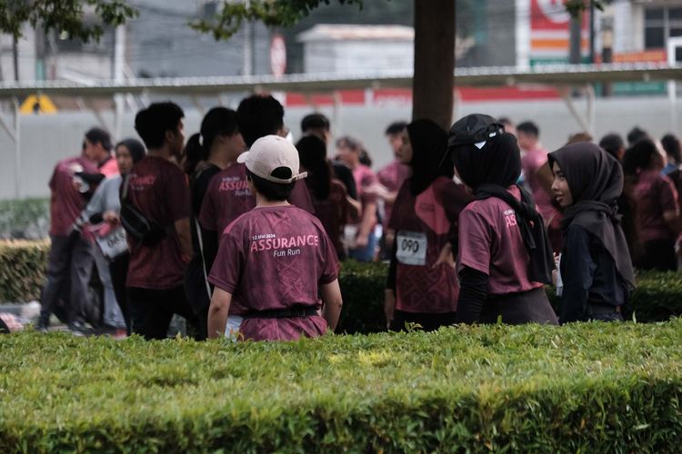 Race photo from Assurance Fun Run 2024