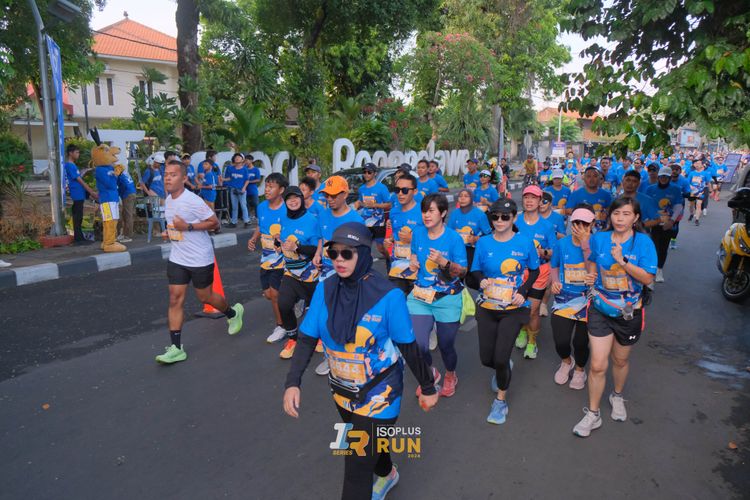 Race photo from Isoplus Run 2024 Surabaya