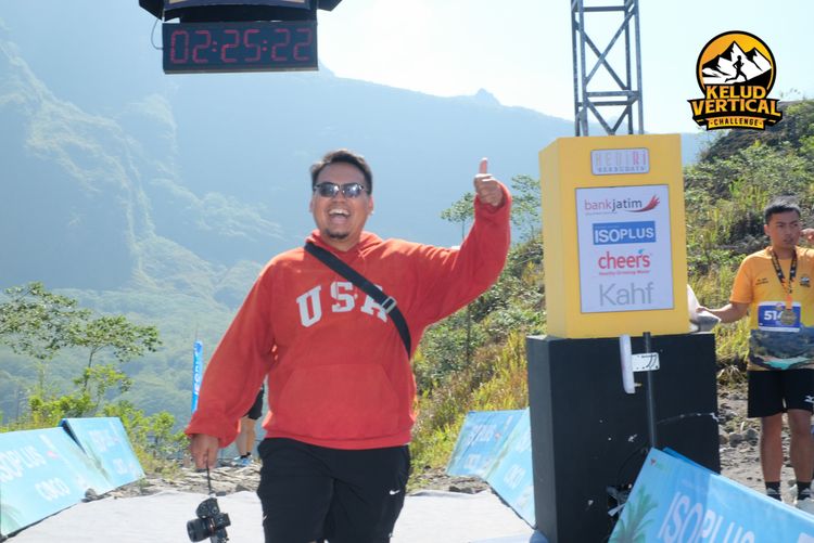 Race photo from Kelud Vertical Challenge 2024
