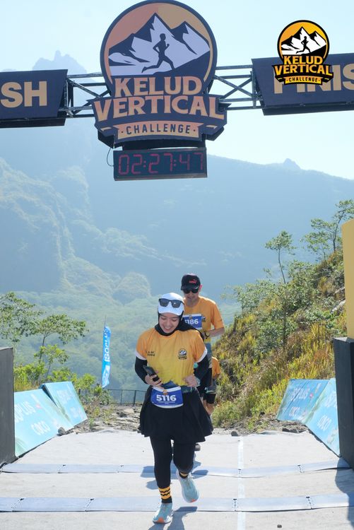 Race photo from Kelud Vertical Challenge 2024