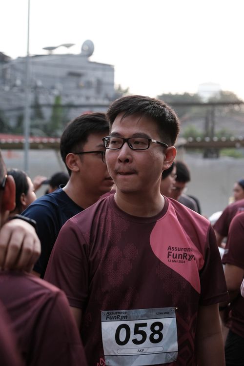 Race photo from Assurance Fun Run 2024