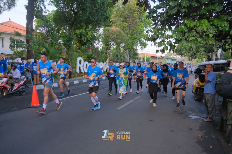 Race photo from Isoplus Run 2024 Surabaya