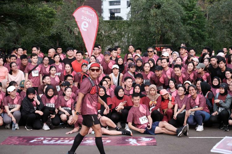 Race photo from Assurance Fun Run 2024