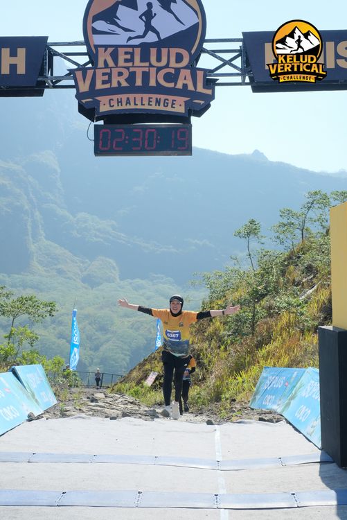 Race photo from Kelud Vertical Challenge 2024