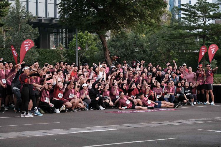 Race photo from Assurance Fun Run 2024