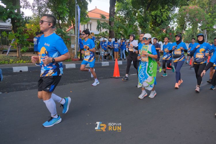 Race photo from Isoplus Run 2024 Surabaya