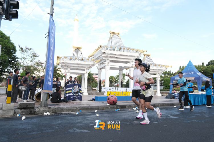Race photo from Isoplus Run 2024 Surabaya