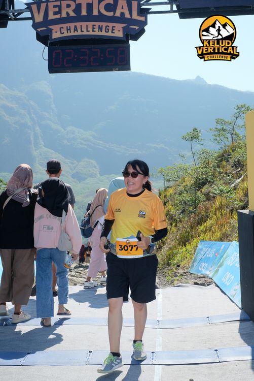 Race photo from Kelud Vertical Challenge 2024