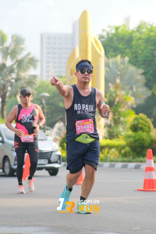 Race photo from Isoplus Run 2024 Surabaya