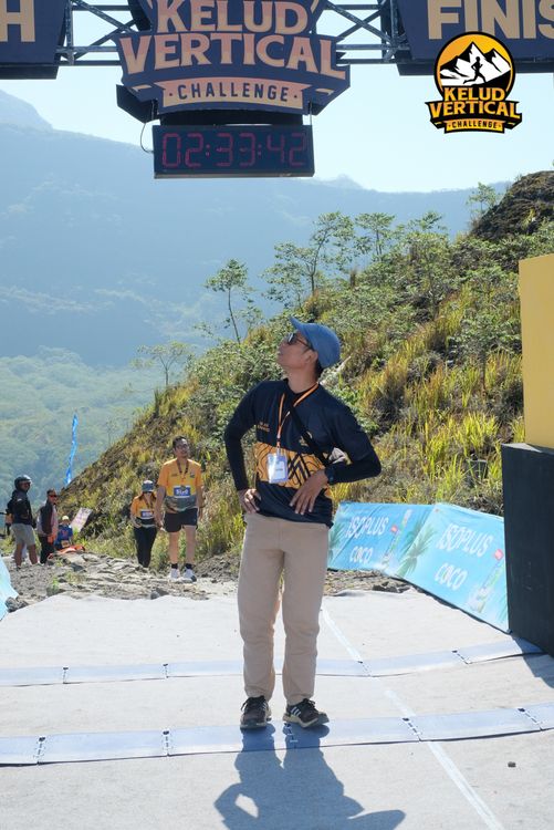Race photo from Kelud Vertical Challenge 2024