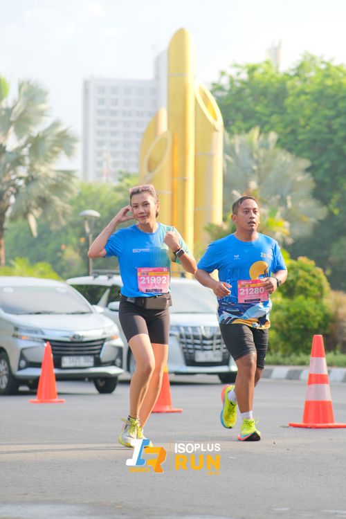 Race photo from Isoplus Run 2024 Surabaya