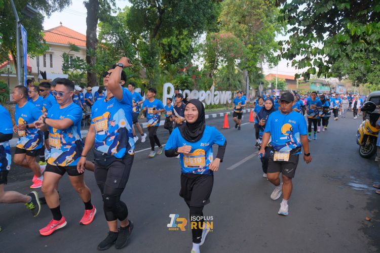Race photo from Isoplus Run 2024 Surabaya