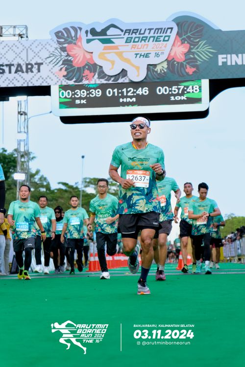Race photo from Arutmin Borneo Run 2024