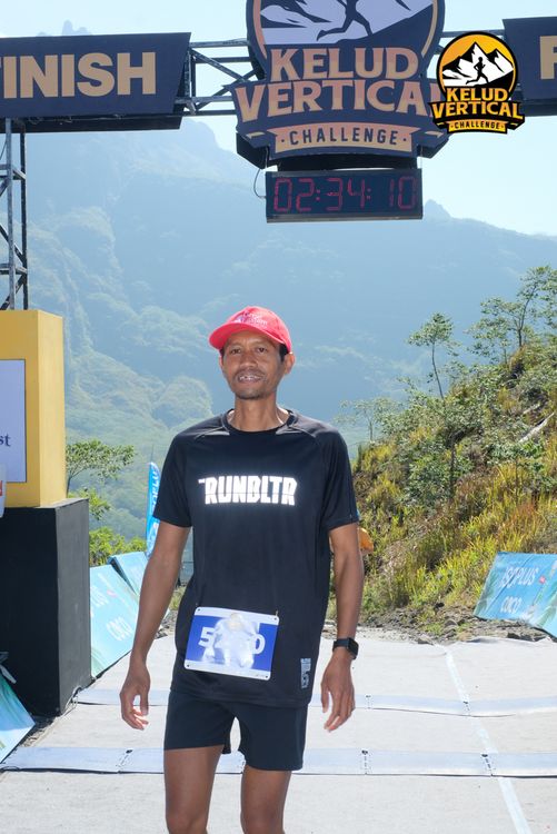 Race photo from Kelud Vertical Challenge 2024