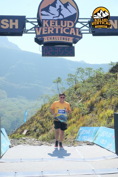 Race photo from Kelud Vertical Challenge 2024