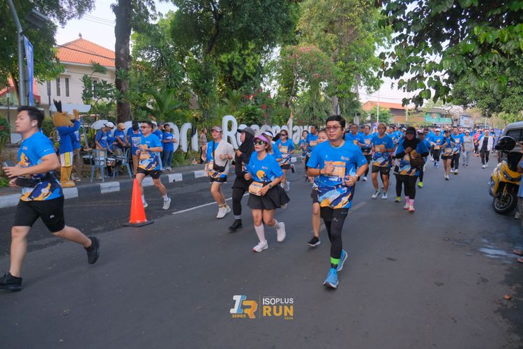 Race photo from Isoplus Run 2024 Surabaya
