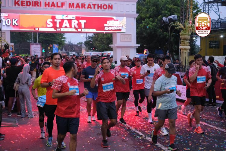 Race photo from Kediri Half Marathon 2025