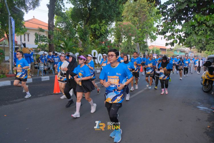 Race photo from Isoplus Run 2024 Surabaya