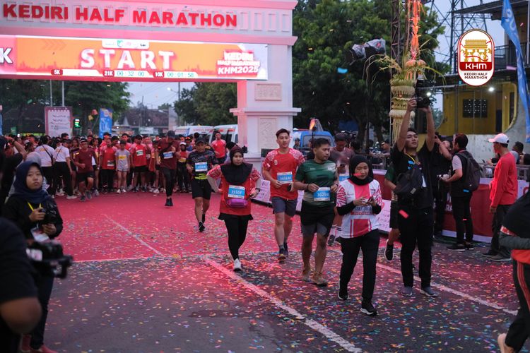 Race photo from Kediri Half Marathon 2025