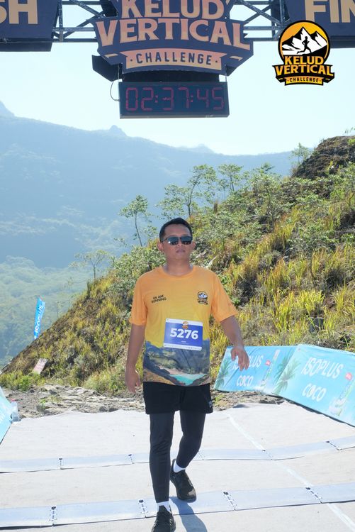 Race photo from Kelud Vertical Challenge 2024