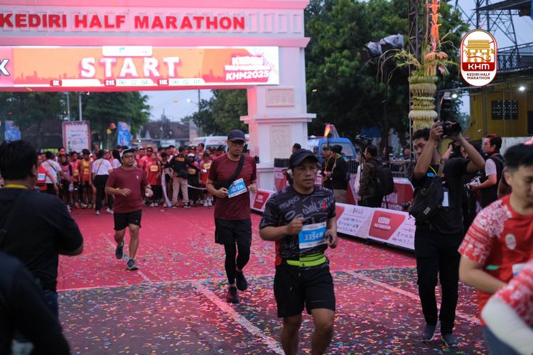 Race photo from Kediri Half Marathon 2025