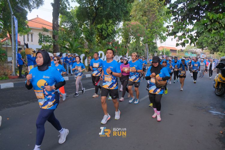 Race photo from Isoplus Run 2024 Surabaya
