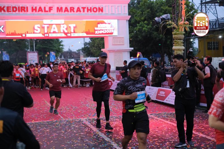 Race photo from Kediri Half Marathon 2025