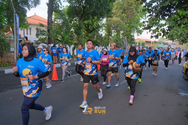 Race photo from Isoplus Run 2024 Surabaya