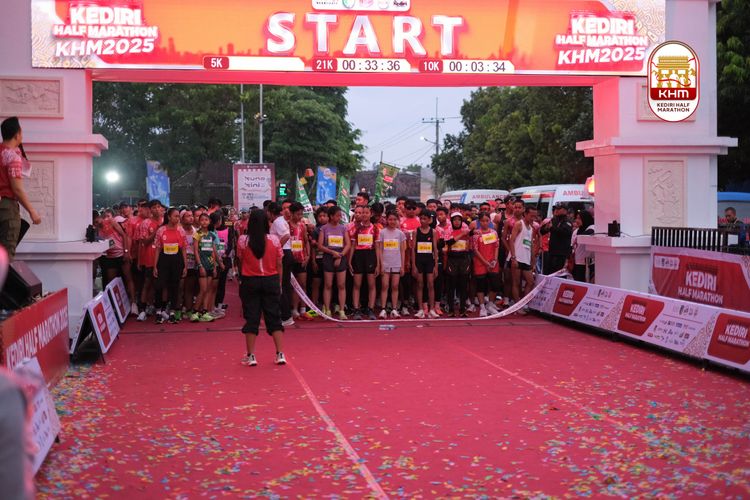 Race photo from Kediri Half Marathon 2025