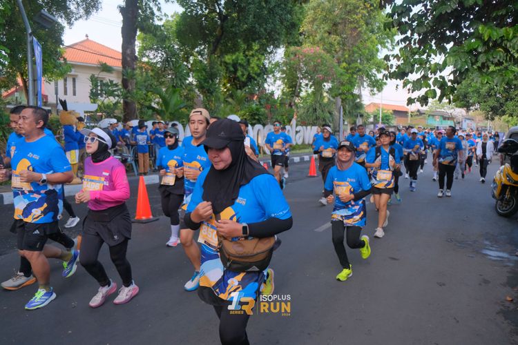 Race photo from Isoplus Run 2024 Surabaya