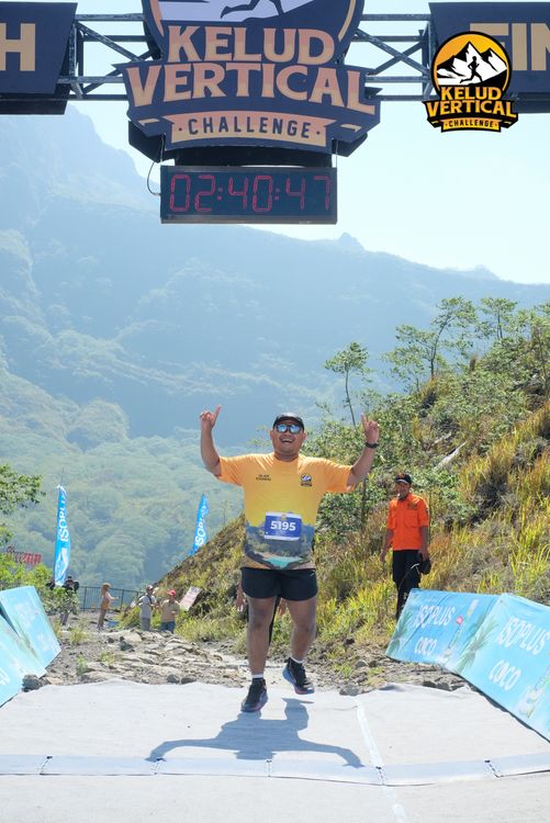 Race photo from Kelud Vertical Challenge 2024