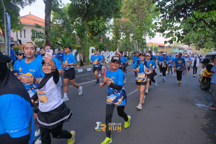 Race photo from Isoplus Run 2024 Surabaya