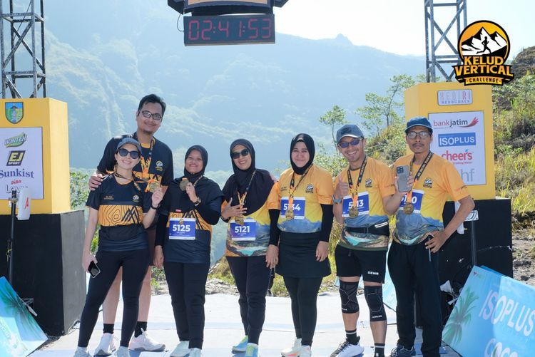 Race photo from Kelud Vertical Challenge 2024