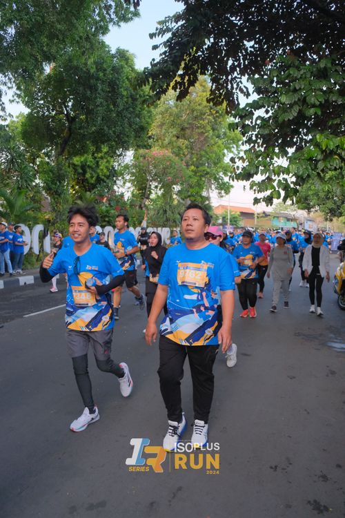 Race photo from Isoplus Run 2024 Surabaya