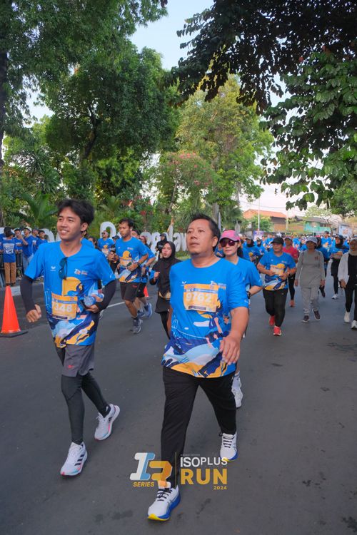 Race photo from Isoplus Run 2024 Surabaya