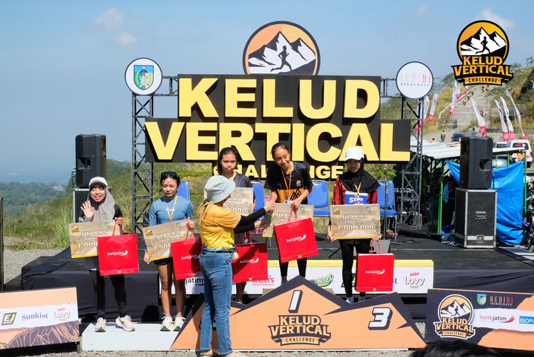 Race photo from Kelud Vertical Challenge 2024