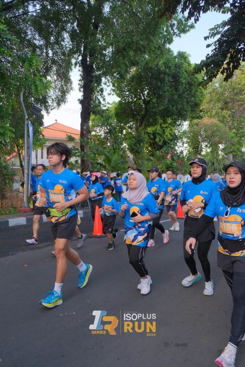 Race photo from Isoplus Run 2024 Surabaya