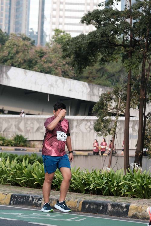 Race photo from Assurance Fun Run 2024