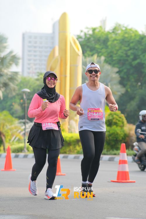 Race photo from Isoplus Run 2024 Surabaya