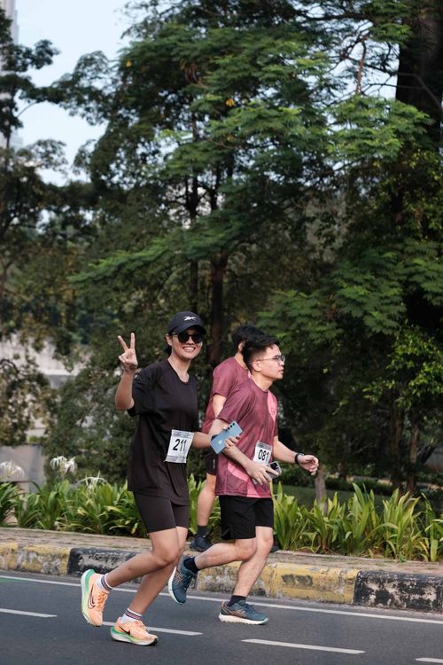 Race photo from Assurance Fun Run 2024